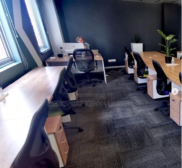 Lively Offices In A Good Area-very Productive - thumbnail 2