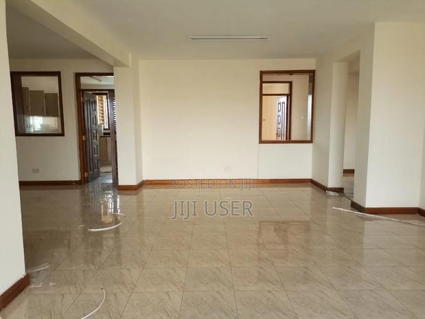 3bdrm Apartment in Parklands for rent - thumbnail 2