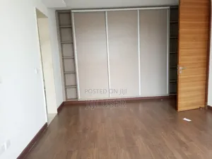 3bdrm Apartment in Parklands for rent