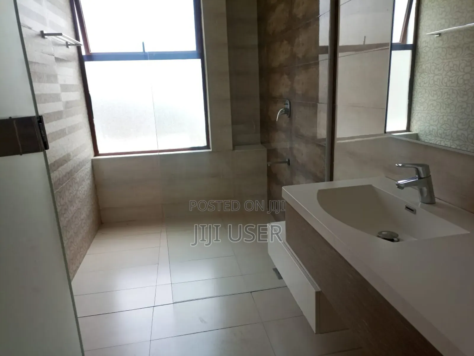 3bdrm Apartment in Parklands for rent