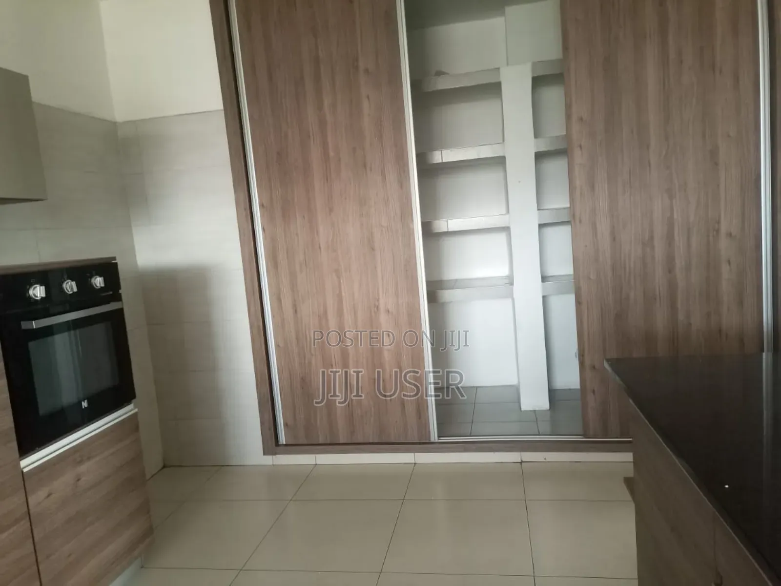 3bdrm Apartment in Parklands for rent
