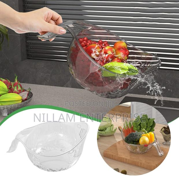 *Acrylic Multi Functional Drain Fruit Cleaning Bowl - main view