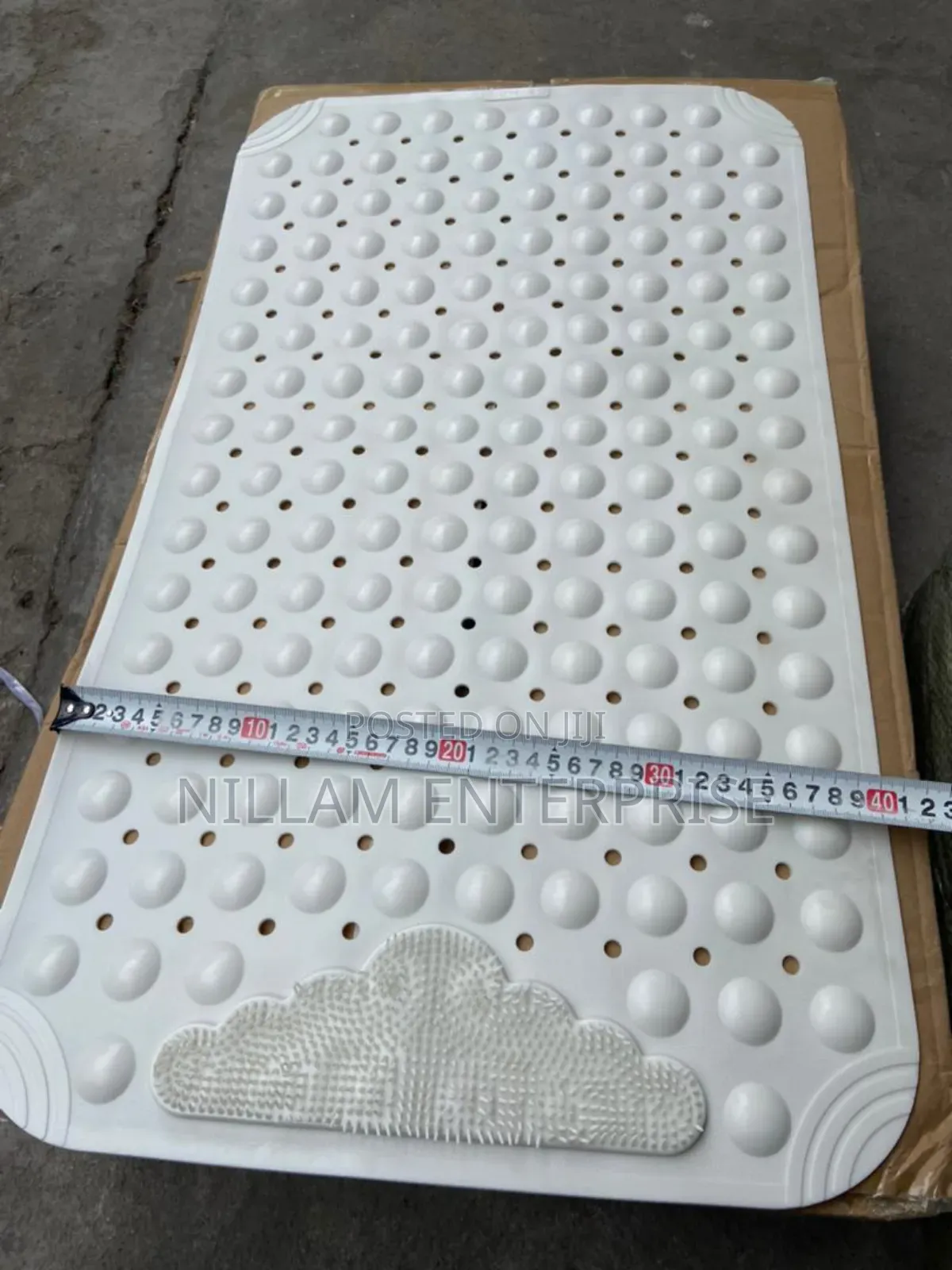 *Bathroom Non-Slip Floor Mat