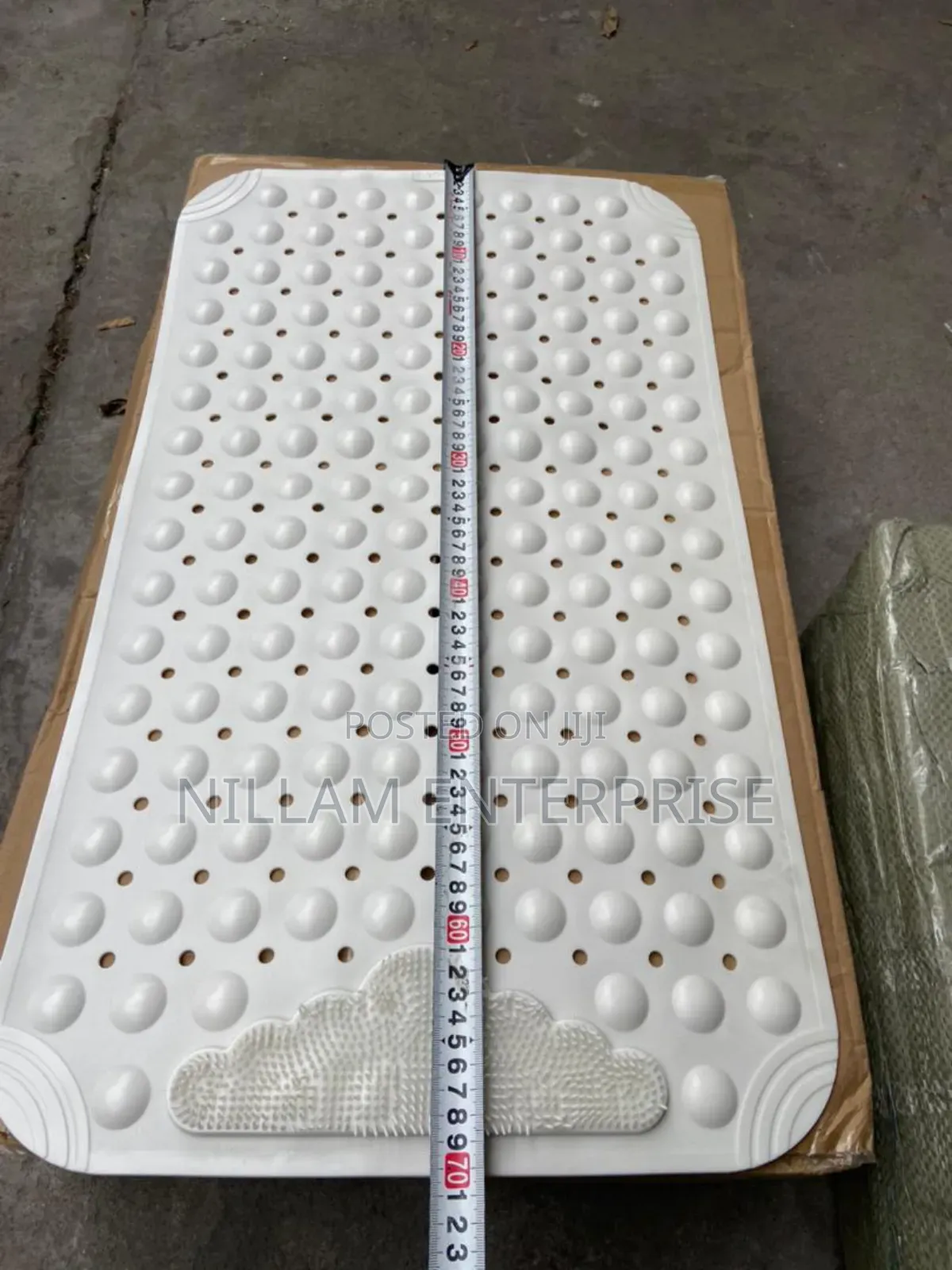 *Bathroom Non-Slip Floor Mat