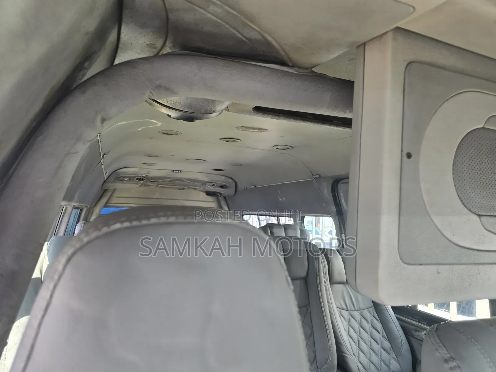 Toyota HiAce 2016 White