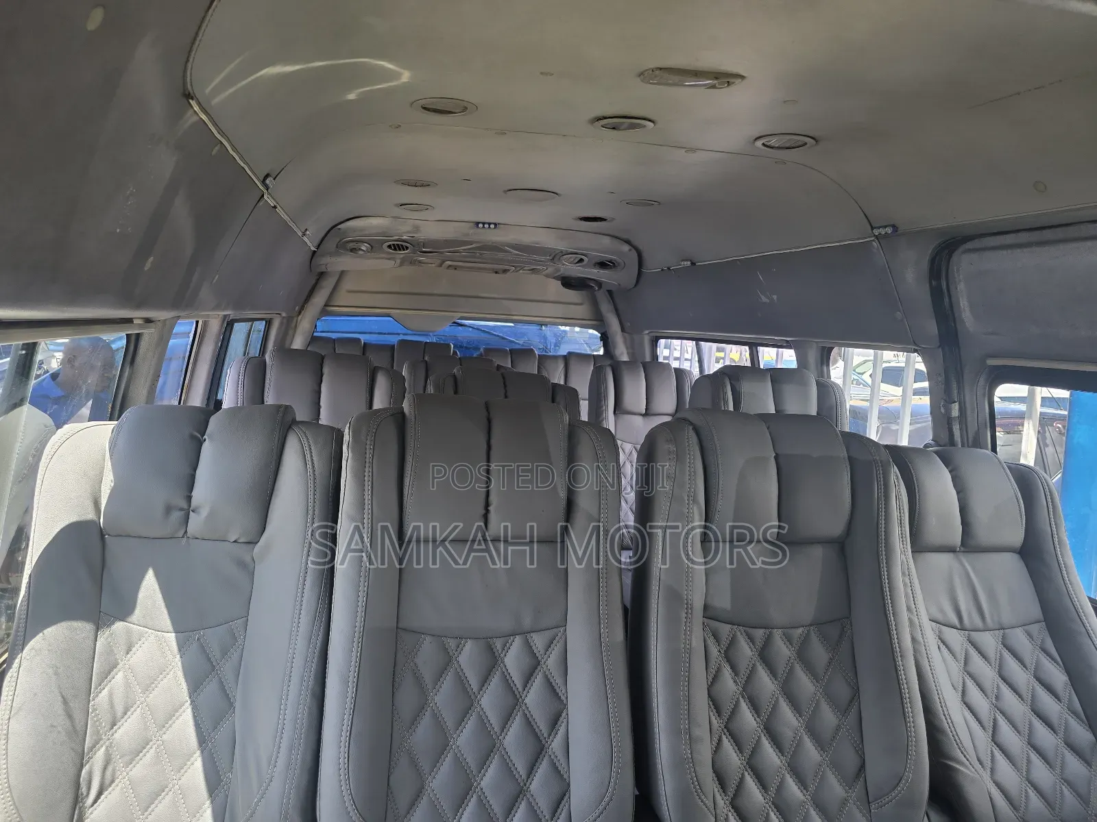 Toyota HiAce 2016 White