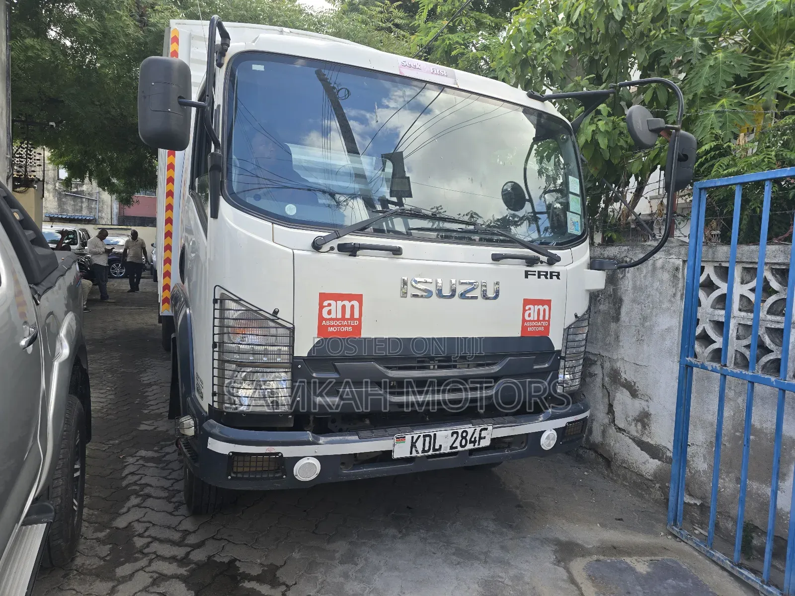 Samkah Motors