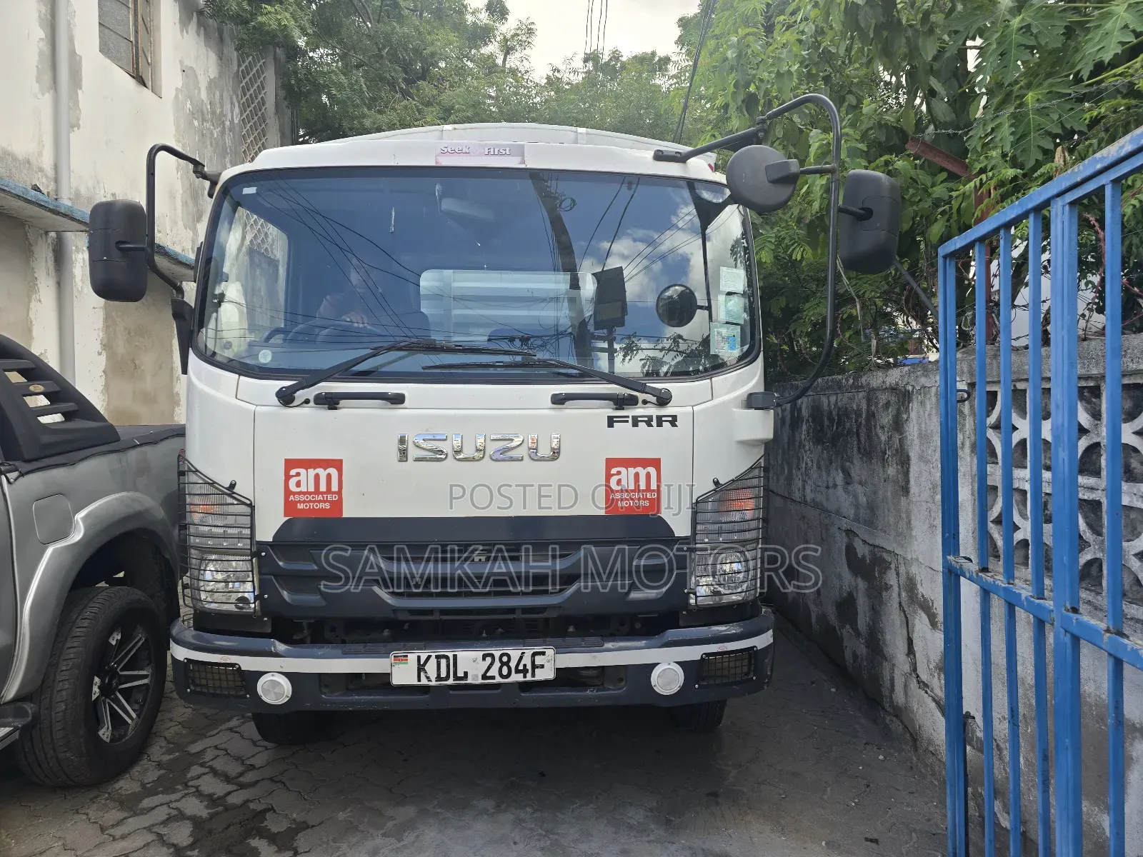 Samkah Motors