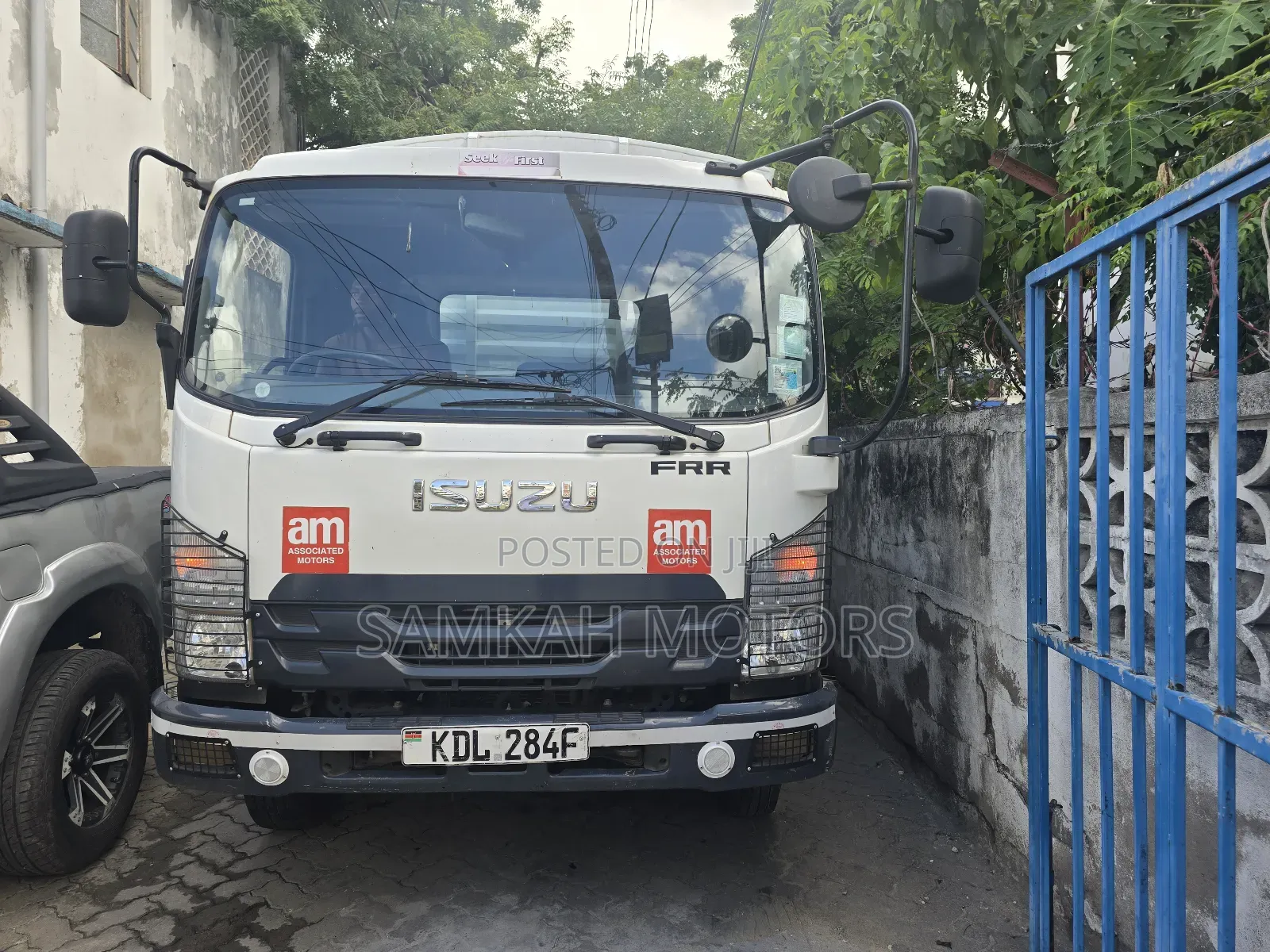 Samkah Motors