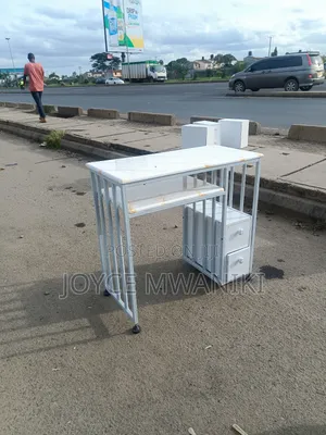 Manicure White Marble Table 