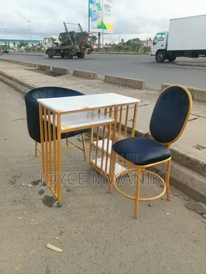 Manicure Sets, Black and Gold Seats, With Marble Table 