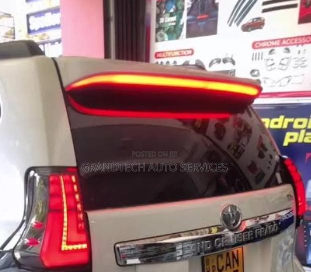 Prado J150 Led Boot Spoiler