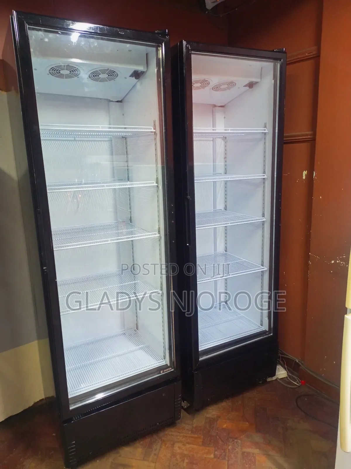 Smart Show Case Fridge 650l