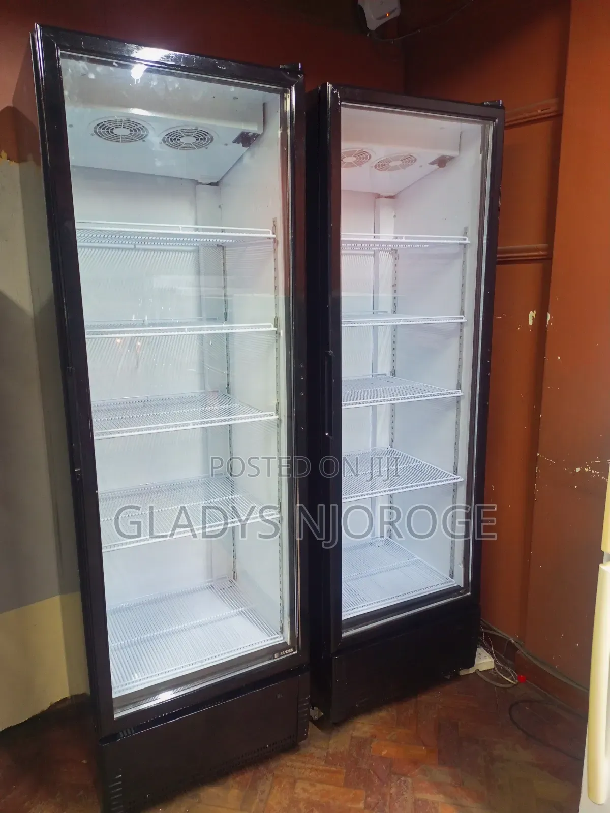 Smart Show Case Fridge 650l