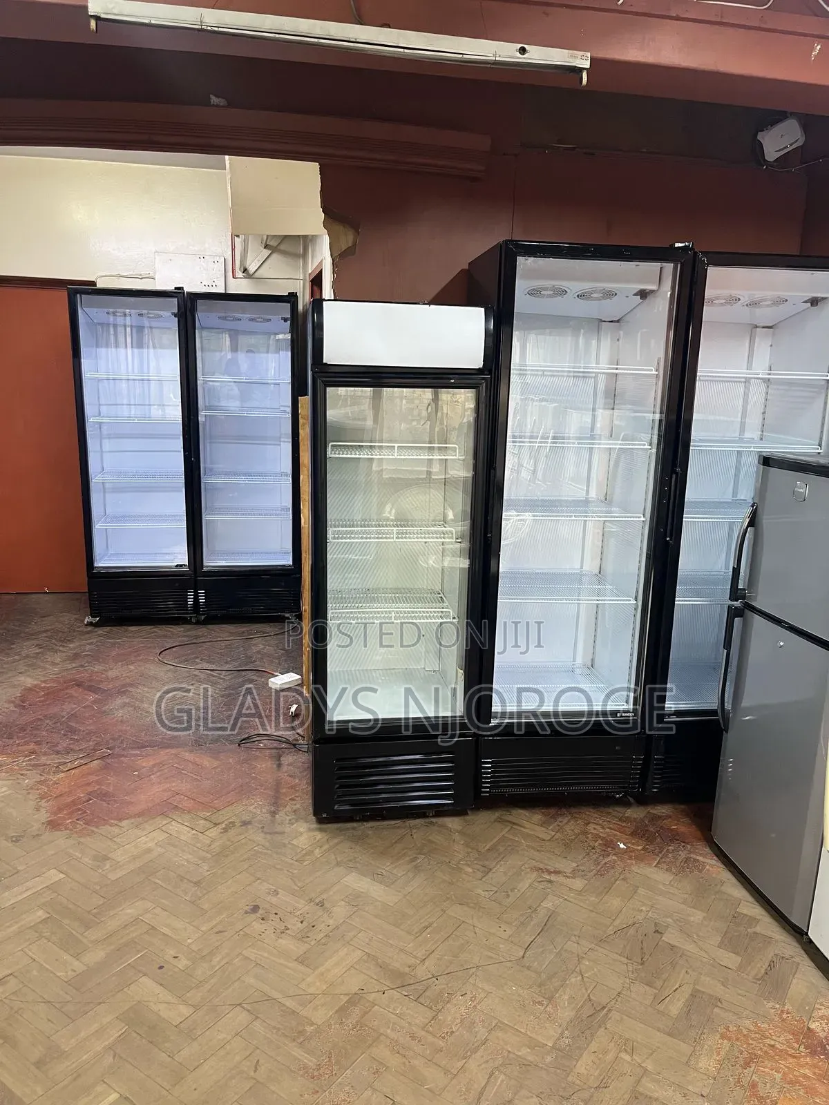 Elegant / Perfect Display Fridge