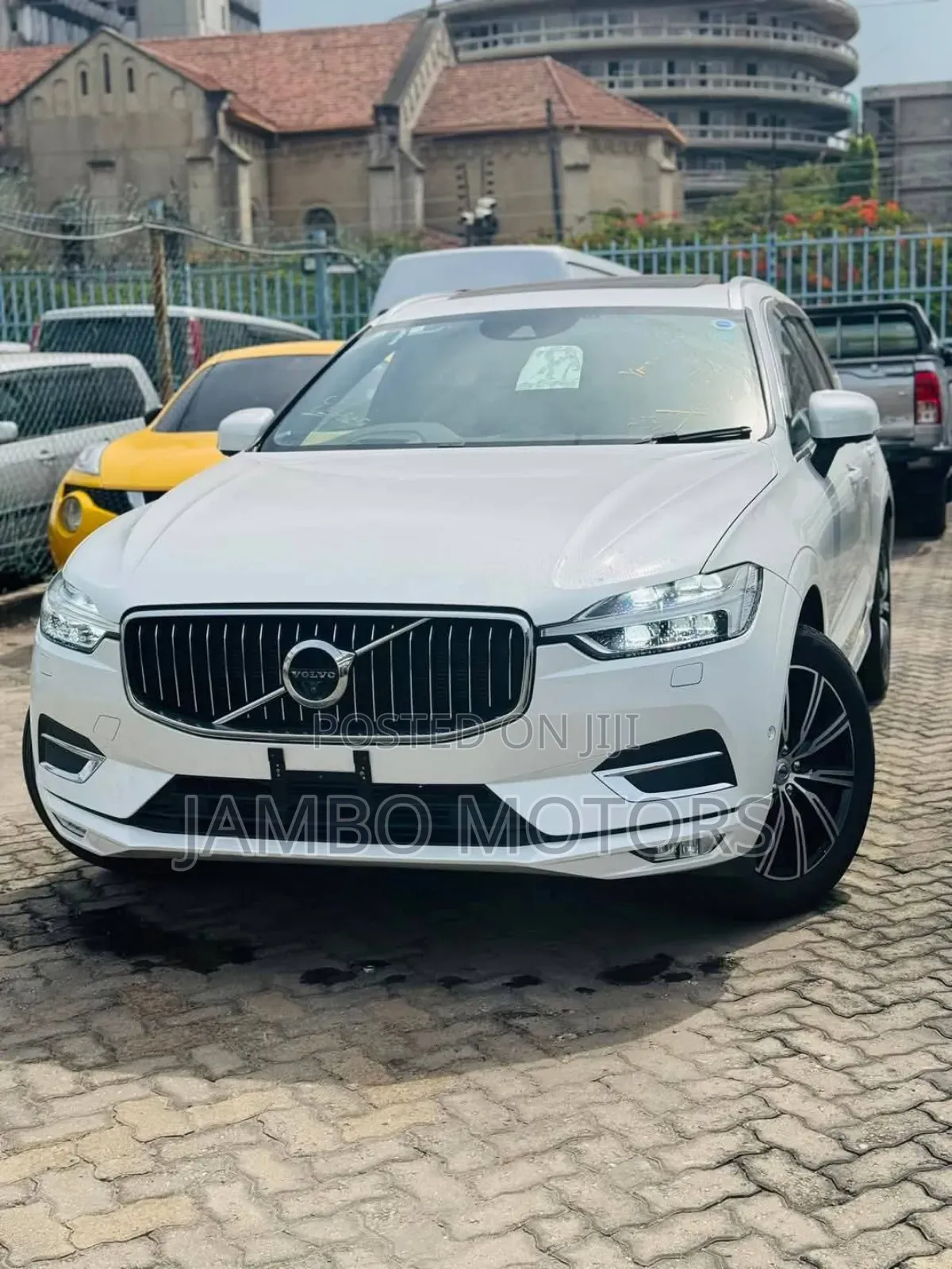 Volvo XC60 T5 Momentum FWD 2019 White