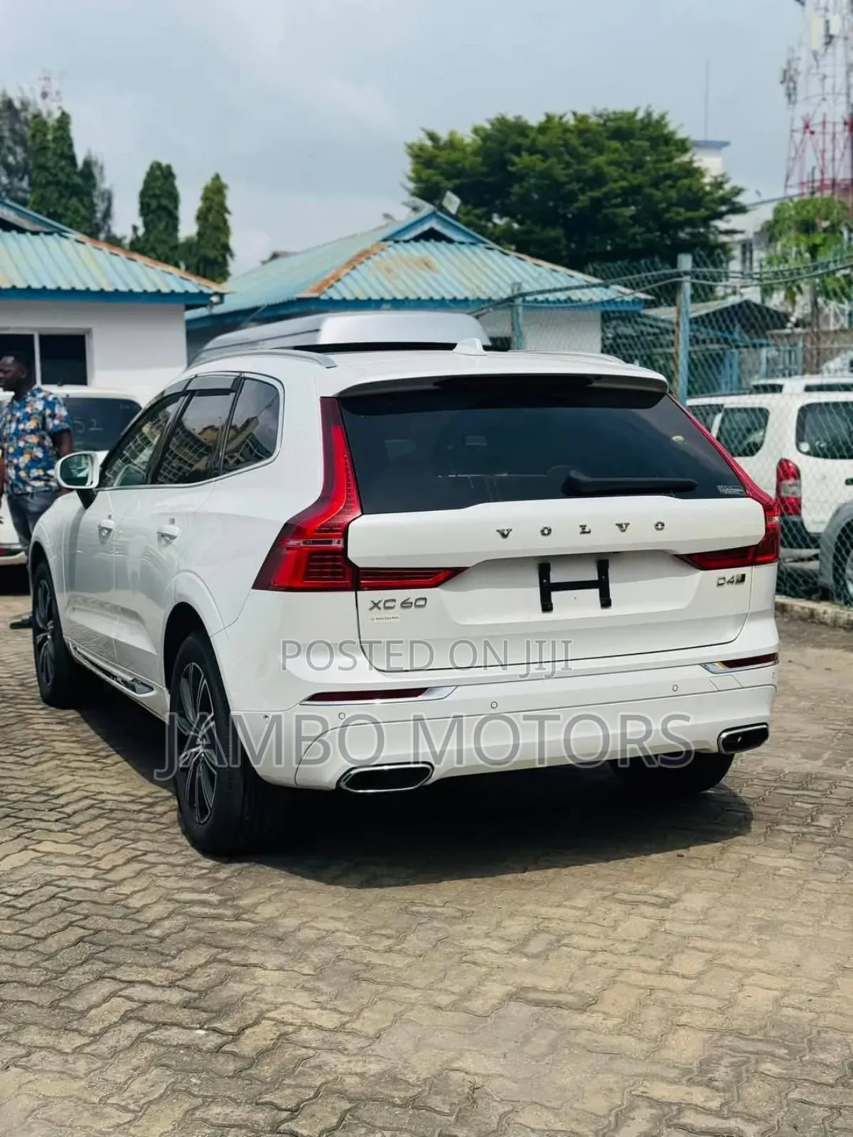 Volvo XC60 T5 Momentum FWD 2019 White