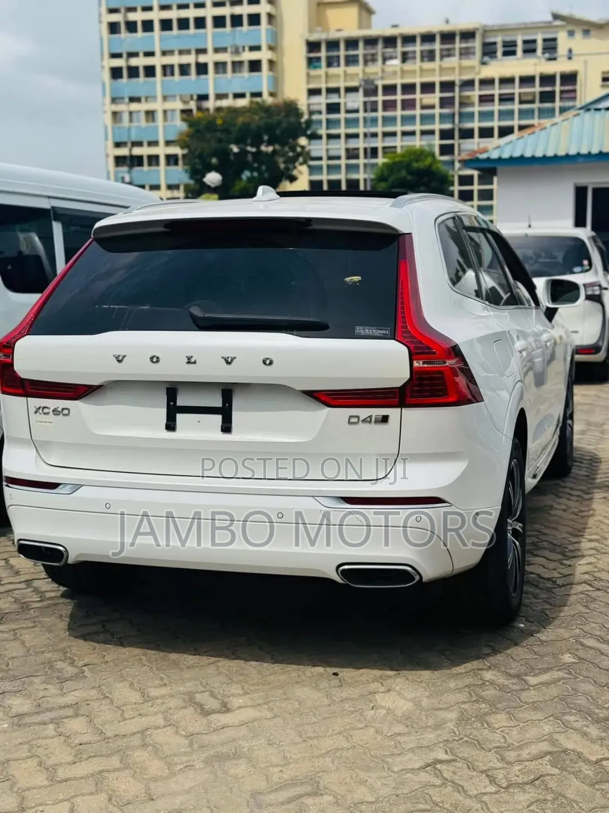 Volvo XC60 T5 Momentum FWD 2019 White