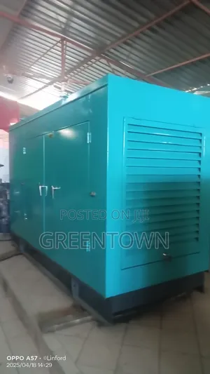Cummins Soundproof 300kva Diesel Generator