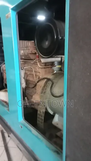 Cummins Soundproof 300kva Diesel Generator