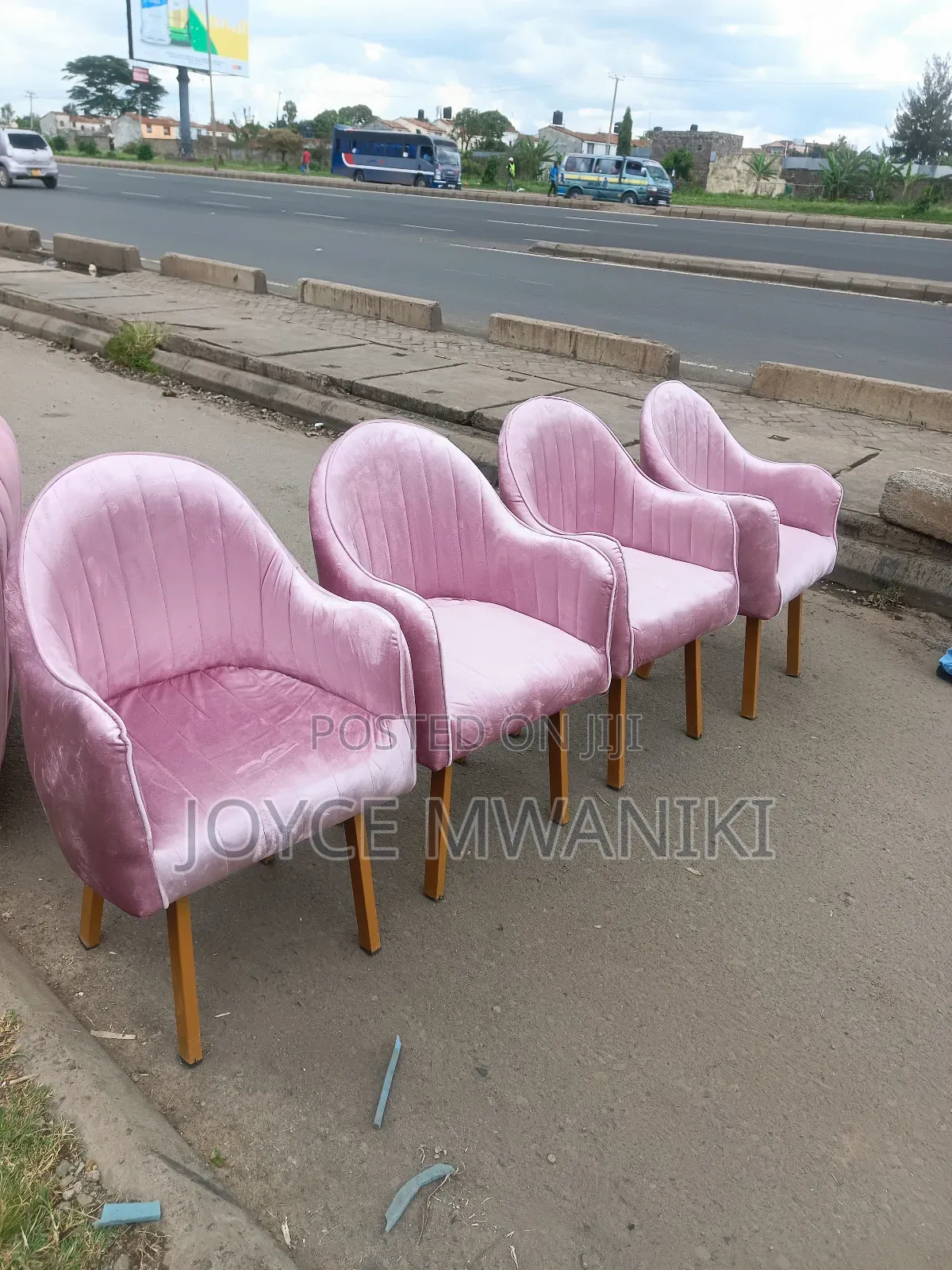 Latest Design Manicure Seats, Baby Pink and Gold 