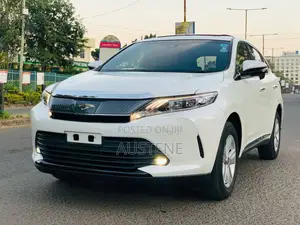Toyota Harrier 2018 White