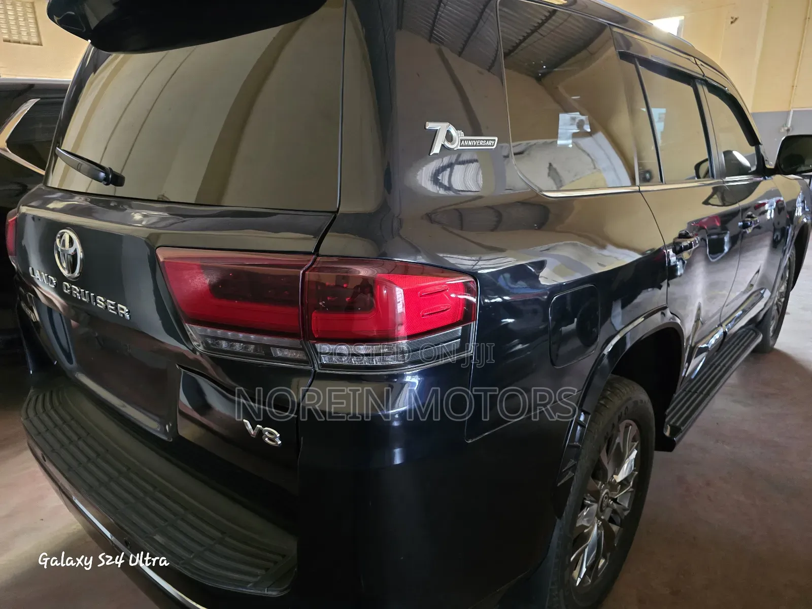Toyota Land Cruiser 2018 Blue