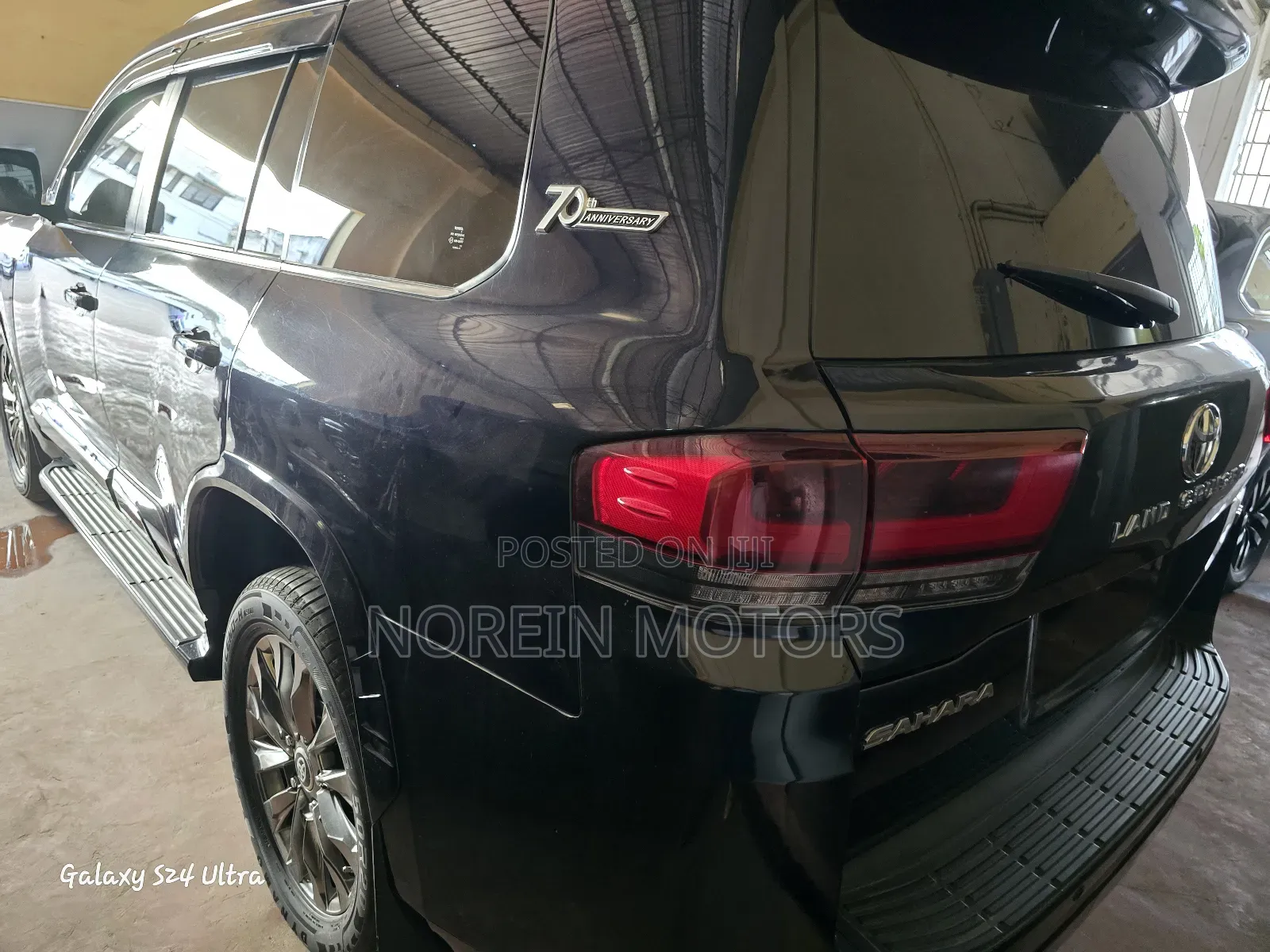 Toyota Land Cruiser 2018 Blue