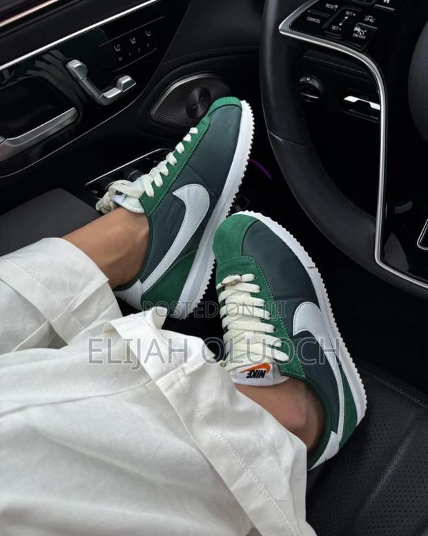 Nike Cortez "All Petals United" - thumbnail 2