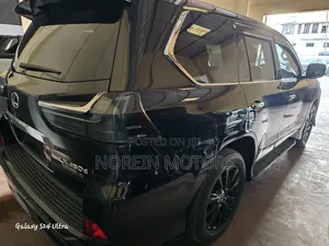 Lexus LX 2018 Black