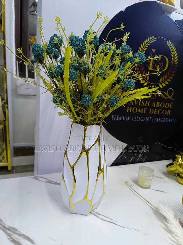 Large Ceramic Flower Vase White and Gold Gift Idea - thumbnail 3