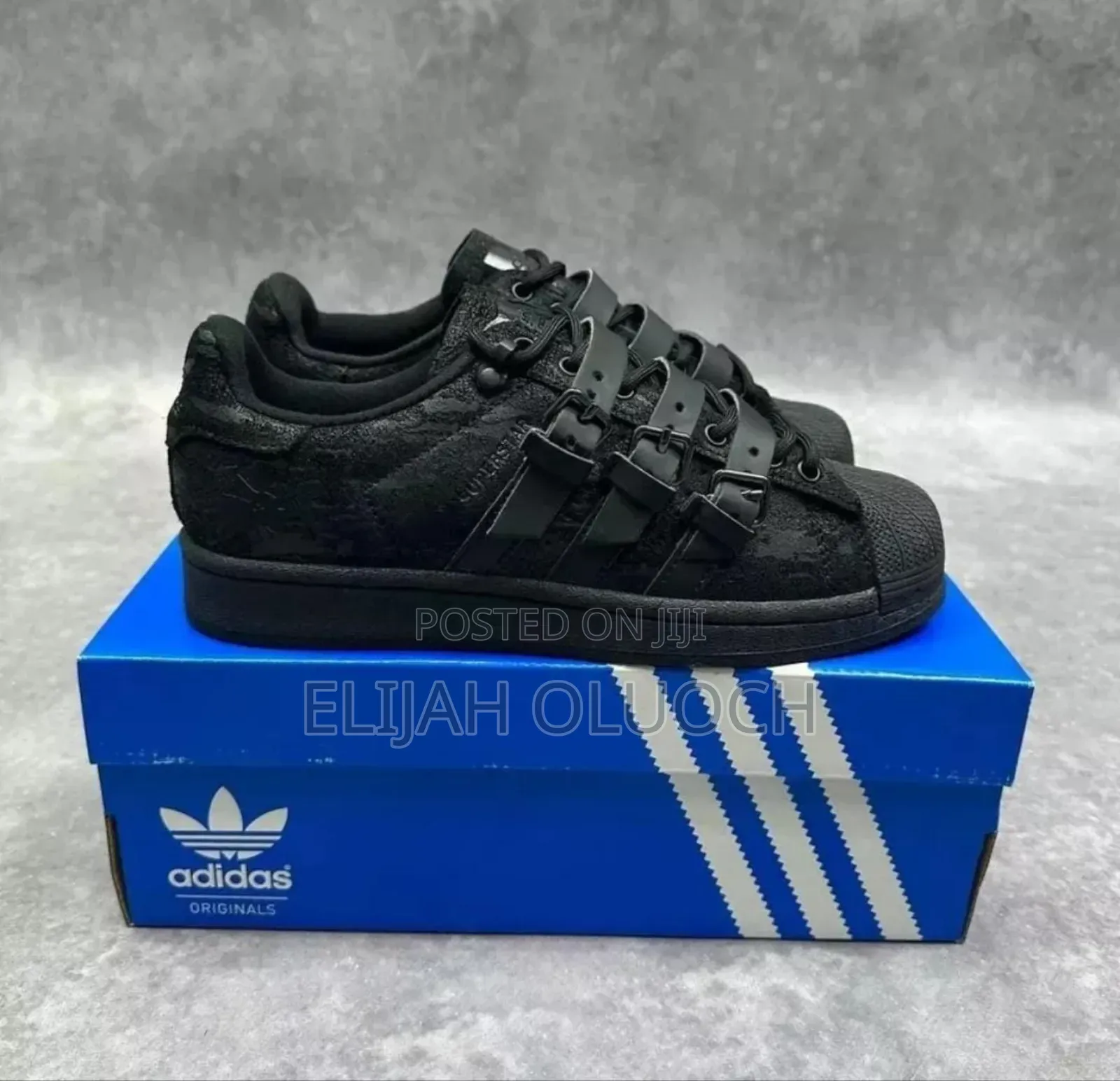 Adidas Superstar Originals Rabbit Hole
Size 40-45