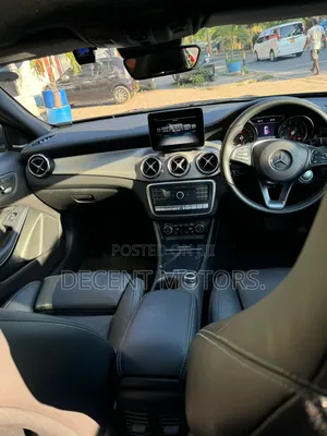 Mercedes-Benz GLA 250 2018 Gray