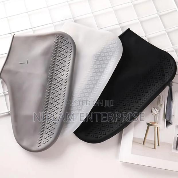 Waterproof Shoe Covers - thumbnail 2