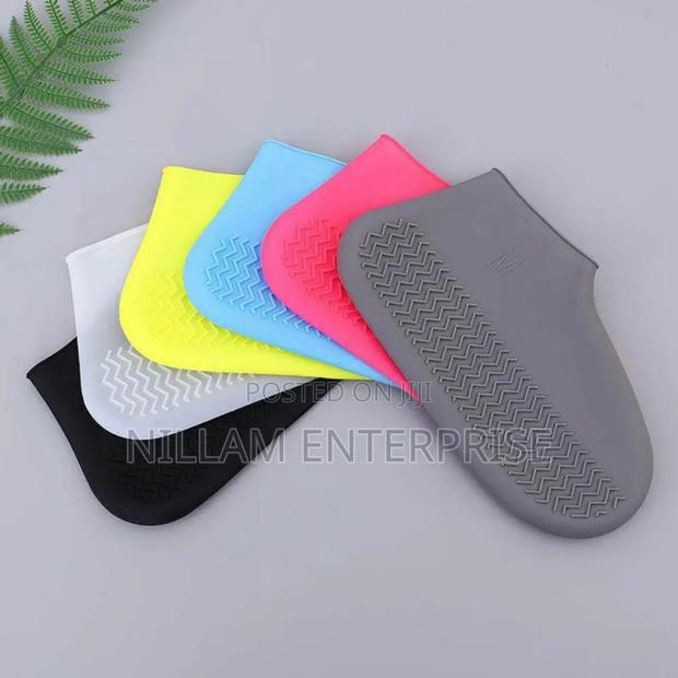 Waterproof Shoe Covers - thumbnail 3