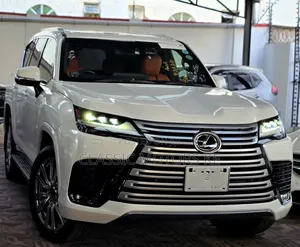Lexus LX 2024 White