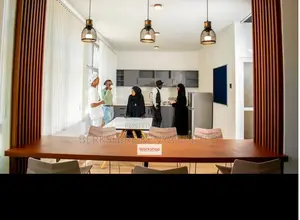Spacious Private Offices With Nice Desks-all Inclusive