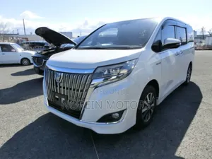 Toyota Esquire 2018 White