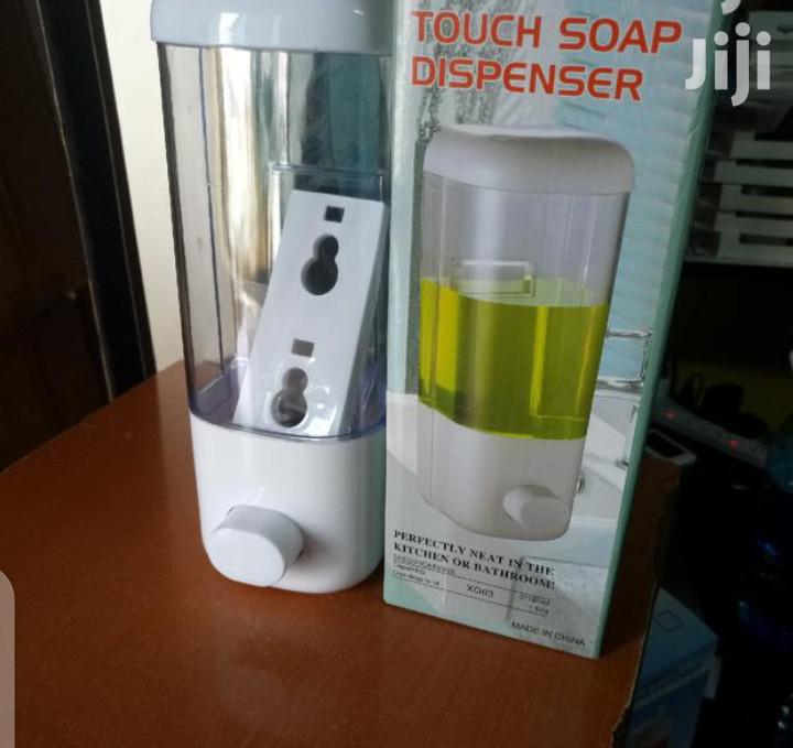 Bathroom Manual Push Button Soap Dispenser