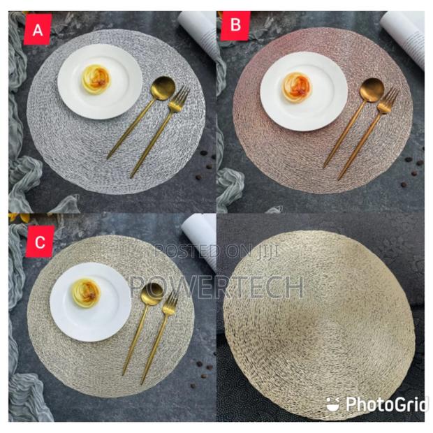 *Non Woven Table Mats* - main view