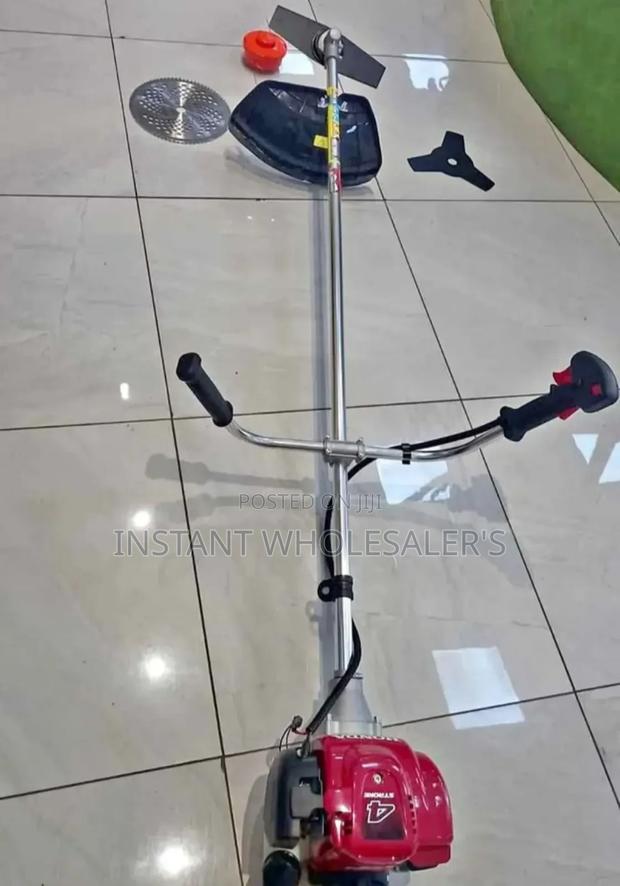 Brush Cutter Machine 4 Stroke