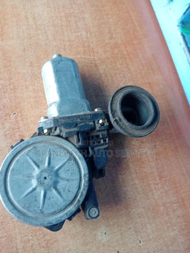 Premio 260 Rear Wiper Motor