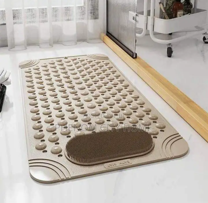 Fancy Antislip Bathroom Mats With Scrubber