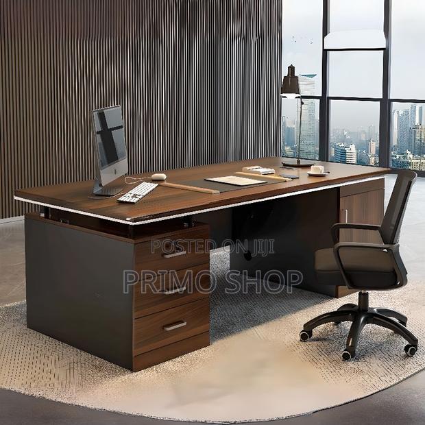Office Desk; Stylish Brown Imported Boss Office Desk