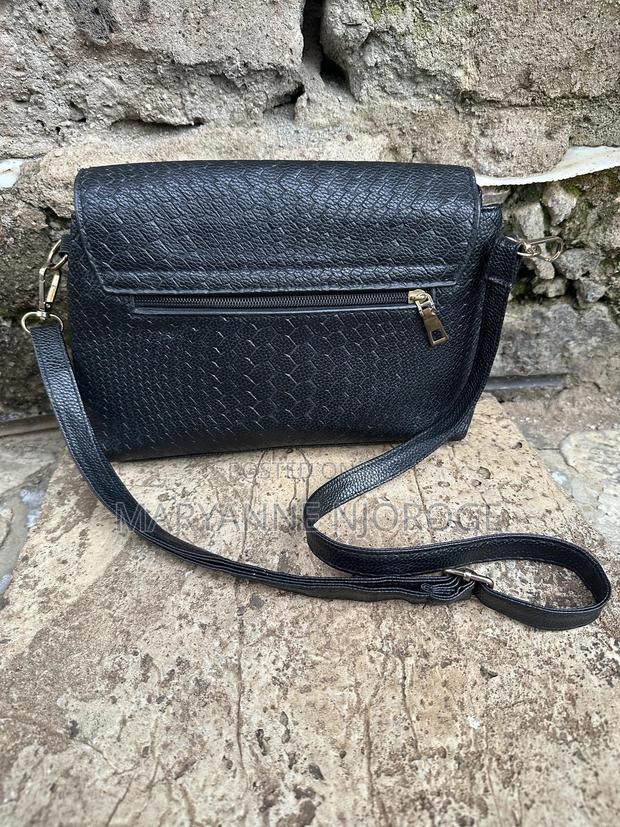 Cute Crossbody Thrifted Bag - thumbnail 2