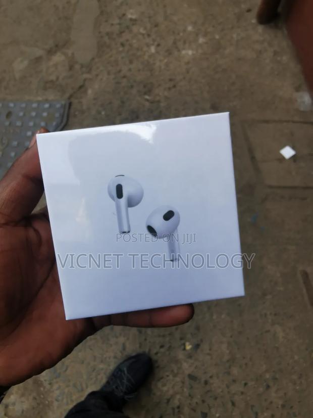 Magsafe Airpods 3rd Generation - main view