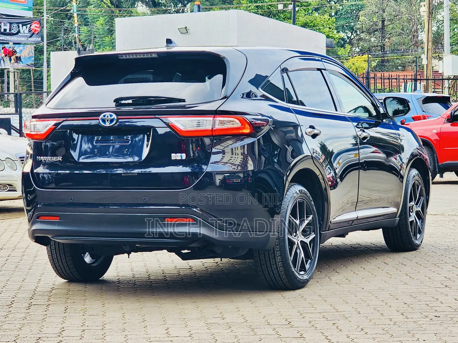 Toyota Harrier 2.5 Hybrid 4WD 2019 Black