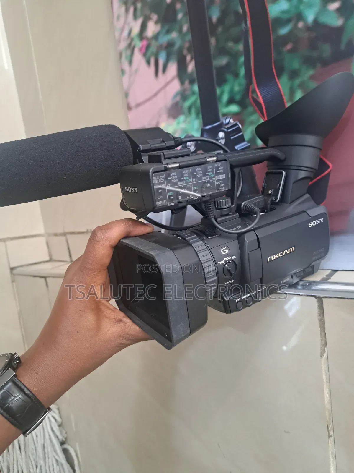 Sony Nxcam 70u