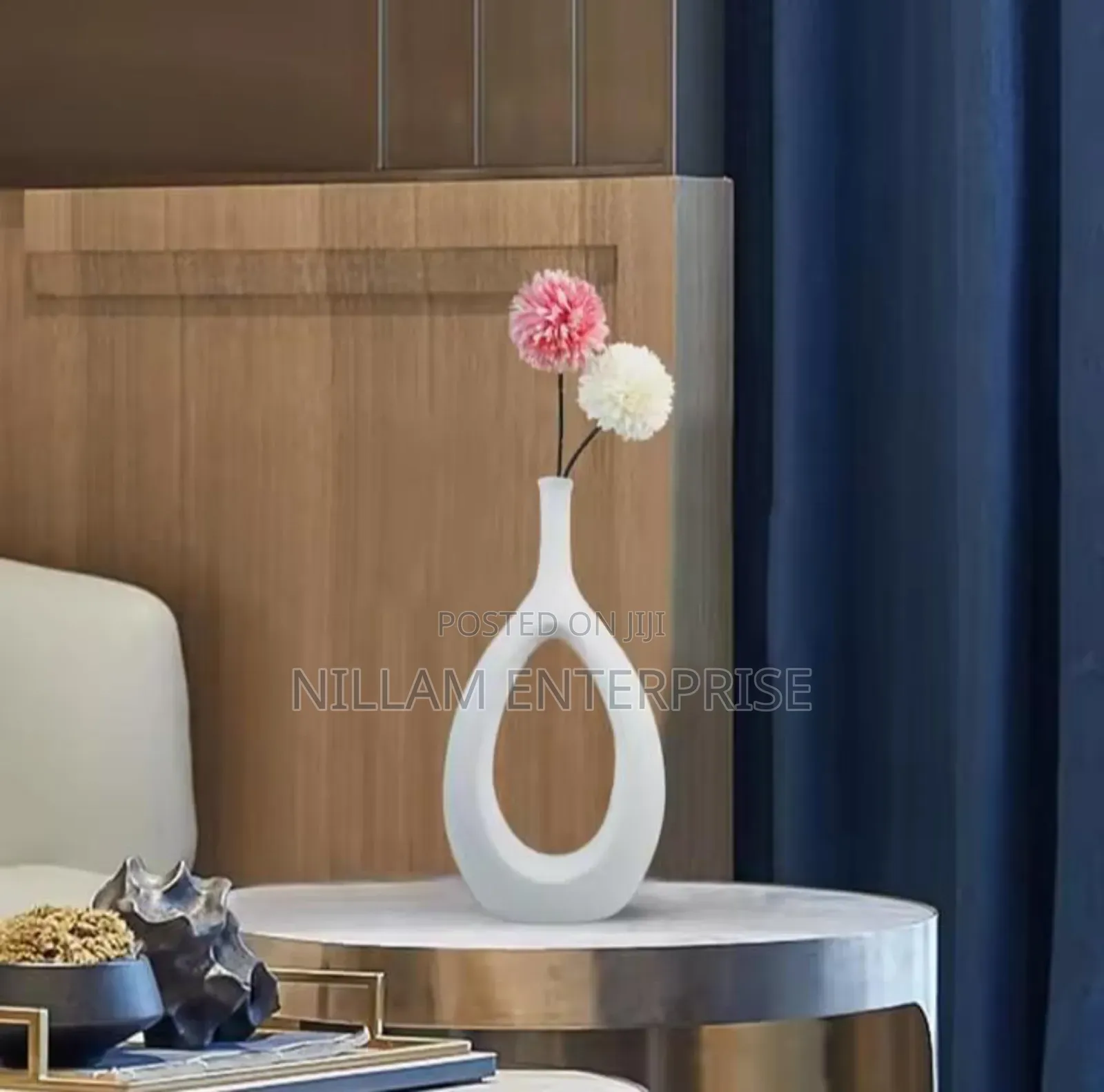 Nordic Doughnut Vase