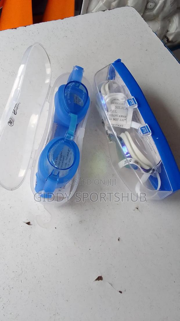 Adult Swimming Googles - main view